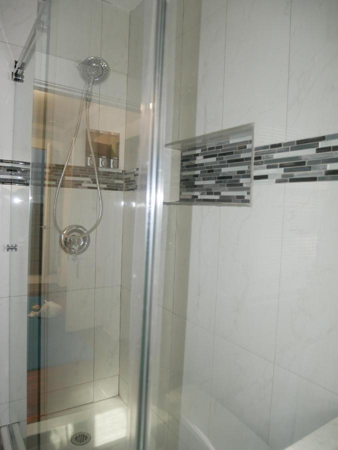 Arrivals & Departures Bed & Breakfast Elizabeth Ngoại thất bức ảnh